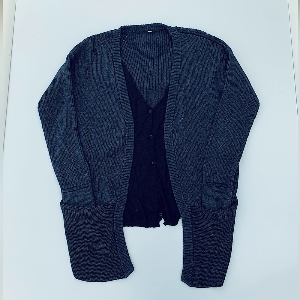 Lululemon Vestigan